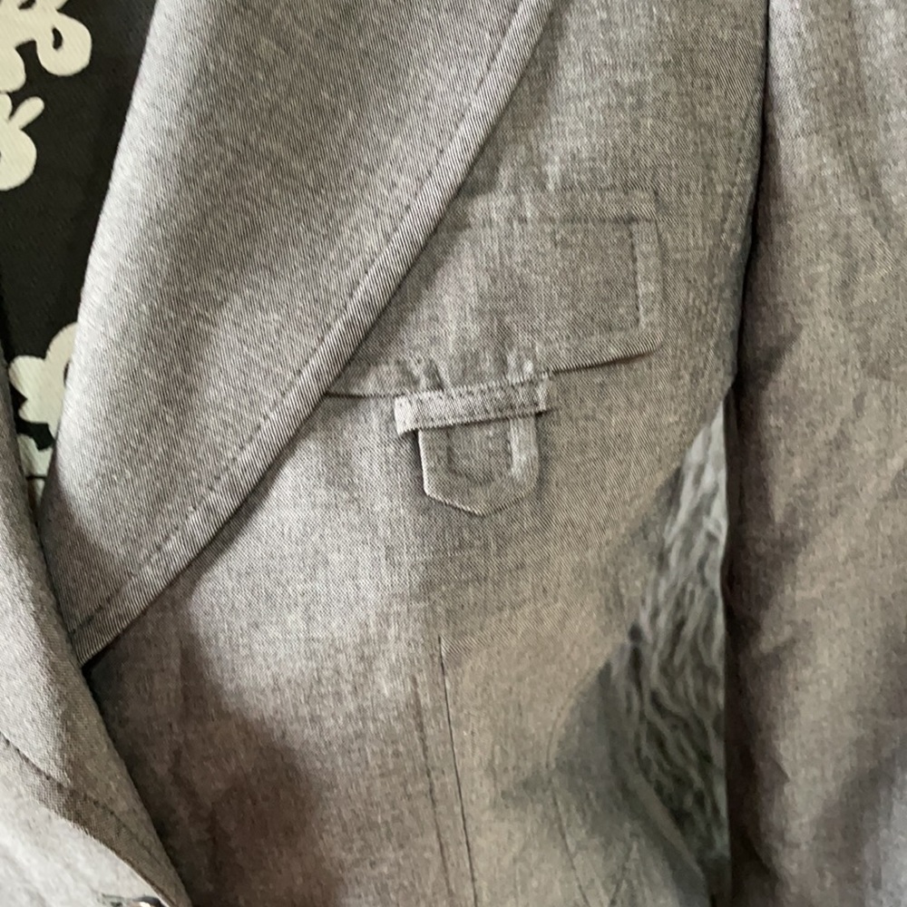 TAHARI Arthur S. Levine Gray Blazer Jacket Size 2P - Picture 3 of 9